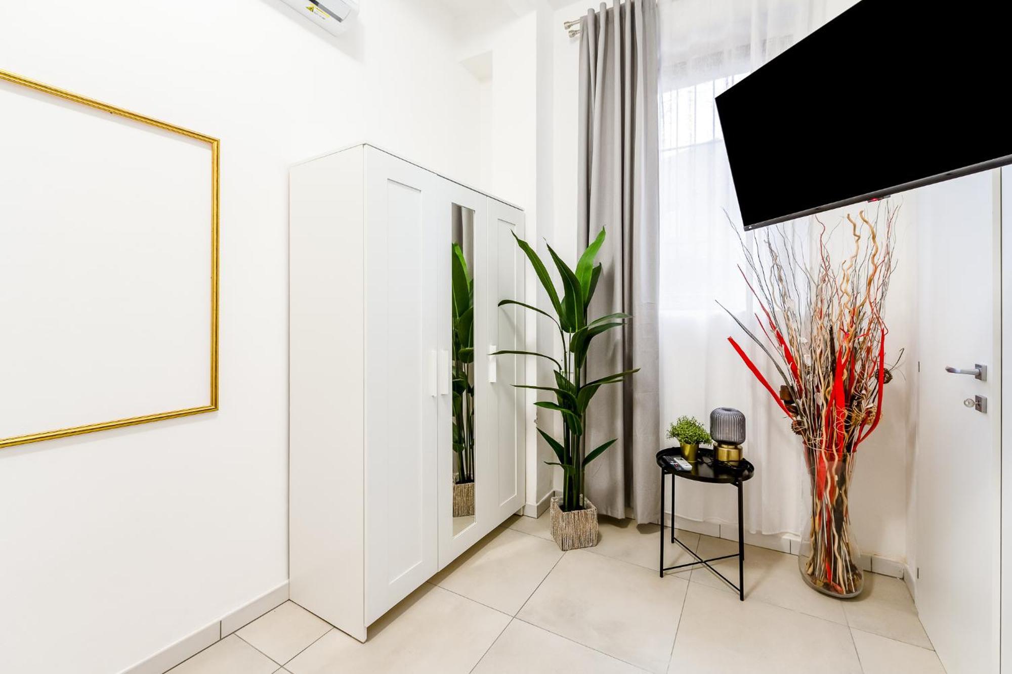 Gerardo Apartments Монца Екстериор снимка
